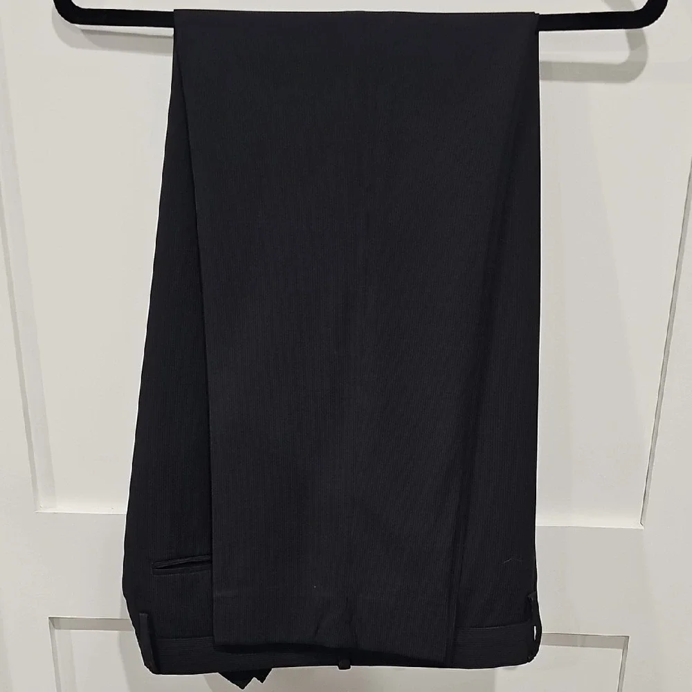 RED By Saks Fifth Avenue Black And White Pinstripe Dress‎ Pants 34x32